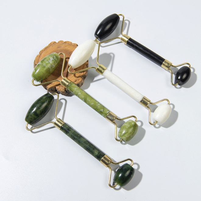 jade GUA SHA roller green - Image 3